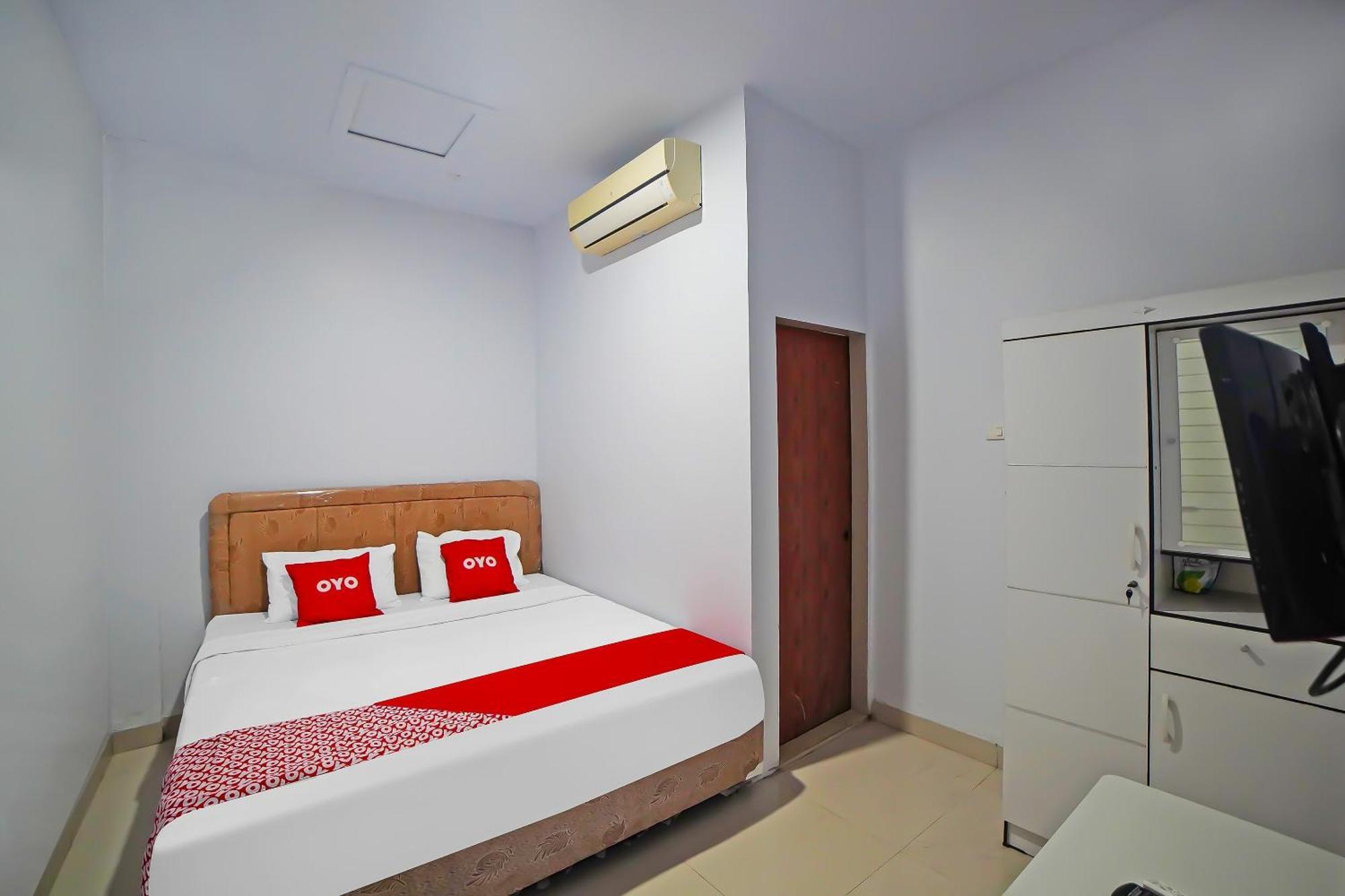 Oyo 92342 Hotel Batik Traveller ميدان المظهر الخارجي الصورة